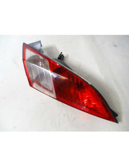 Feu arrière gauche PEUGEOT SATELIS COMPRESSOR 125