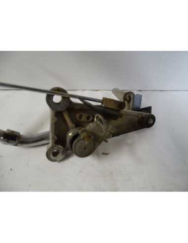 Platine repose-pied avant droit droit HONDA CM 125 JC05 - KB4-R - Occasion