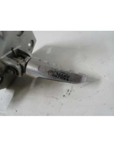 Platine repose-pied avant droit TRIUMPH TIGER 1050 - 2008 - Occasion