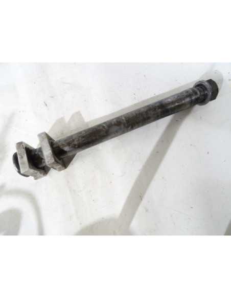 Axe de roue arrière YAMAHA MT01 1700 - 2005-2012 - - 5YU