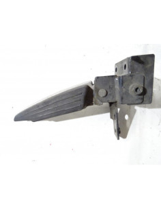 Repose-pied gauche PEUGEOT SATELIS 125 2