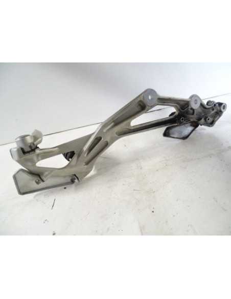 Platine repose-pied gauche MV AGUSTA TURISMO VELOCE 800 - 2015