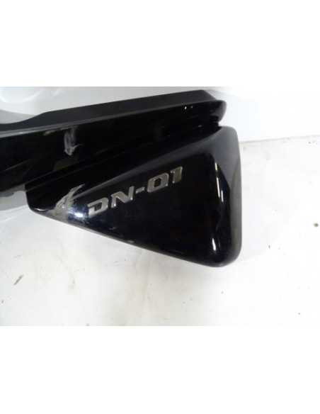 Flanc de selle droit HONDA DN01 700 - 77310-MEH R - Occasion