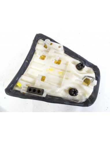 Selle arrière HONDA CBF 125 - 2009 - 77300-KWFA-9000 - Occasion - état moyen