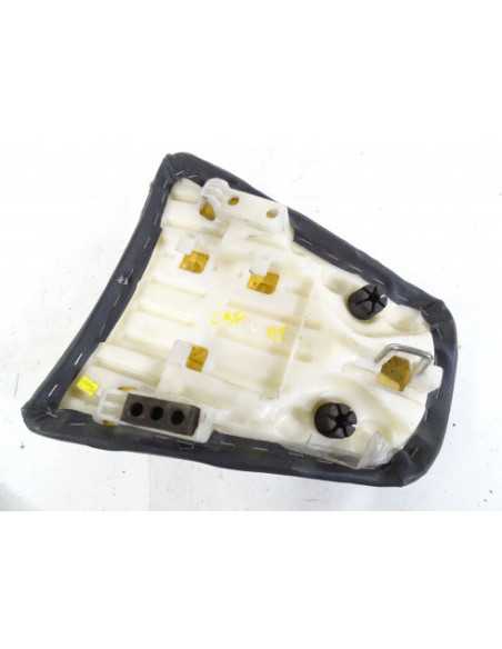 Selle arrière HONDA CBF 125 - 2009 - 77300-KWFA-9000 - Occasion - état moyen