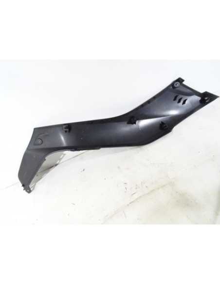 Cache latéral gauche YAMAHA X-MAX 125 - 2017-2019 - BL1-F1711-00 - Occasion - très bon état