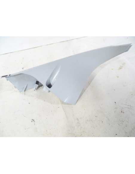 Flanc de selle droit SYM GTS 125 - 2012-2016 - 64304-L3A-000 - Occasion