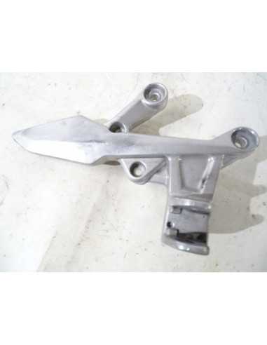 Platine repose-pied avant droit HONDA CBR R 500 - 2016 - 50600-MJWA-J000 - Occasion