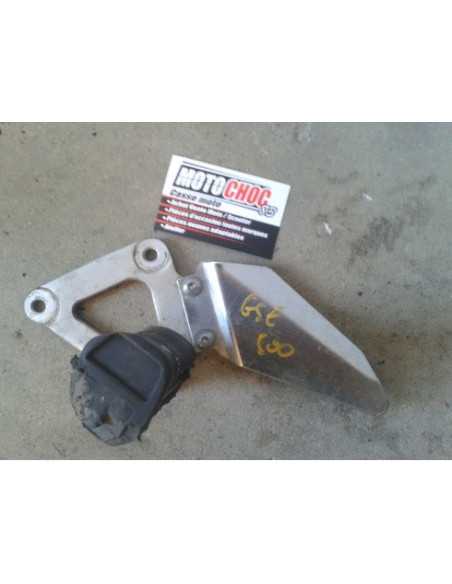 Platine repose-pied avant gauche SUZUKI GSE 500