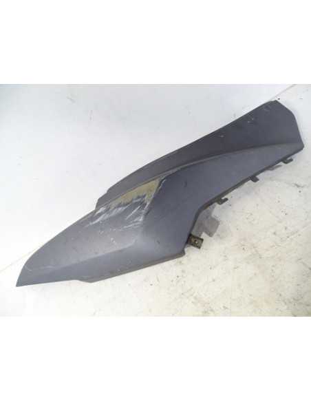 Flanc de selle droit SYM ORBIT 50 - 2007 - 83600-AAA-000 - Occasion - état moyen