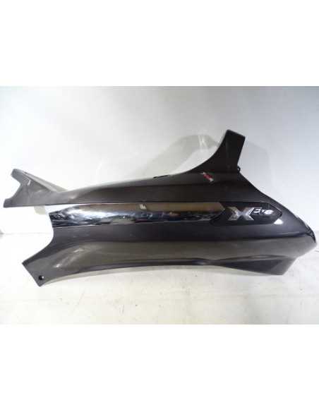 Flanc de selle gauche PIAGGIO X-EVO 125 - 2004-2007 - Occasion