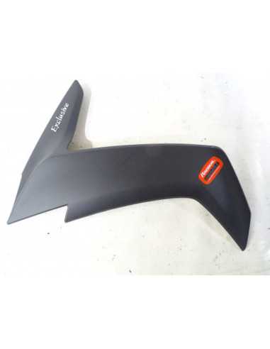 Flanc de carénage gauche KYMCO DOWNTOWN 125 - 64306-ACL5-E000 - Occasion