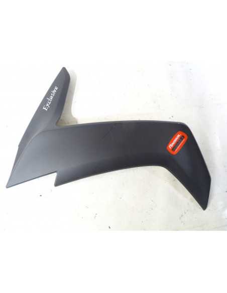 Flanc de carénage gauche KYMCO DOWNTOWN 125 - 64306-ACL5-E000 - Occasion