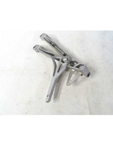 Platine repose-pied arrière gauche HONDA VFR 800 - 2014-2019