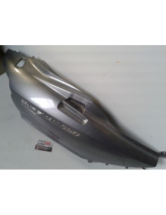 Flanc de selle droit SUZUKI BURGMAN EXECUTIVE 650 - 47111-10G10