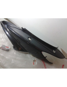 Flanc de selle gauche YAMAHA CYGNUS 125 - 4C6-F1721-00