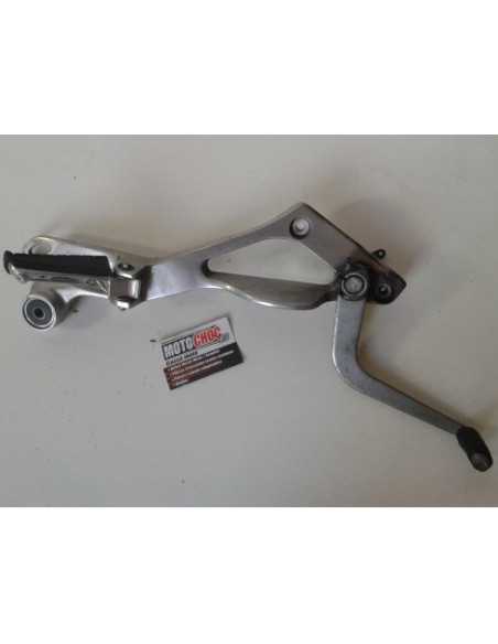 Platine repose-pied arrière droit YAMAHA TDM 850 4TX