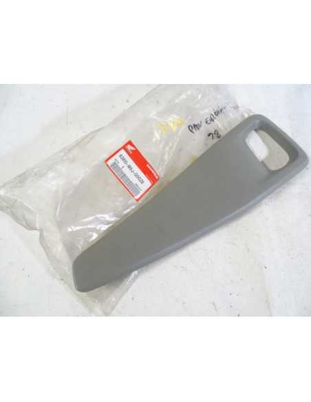Cache latéral gauche HONDA PAN EUROPEAN 1100 - 83610-MAJ-G00ZB - État neuf