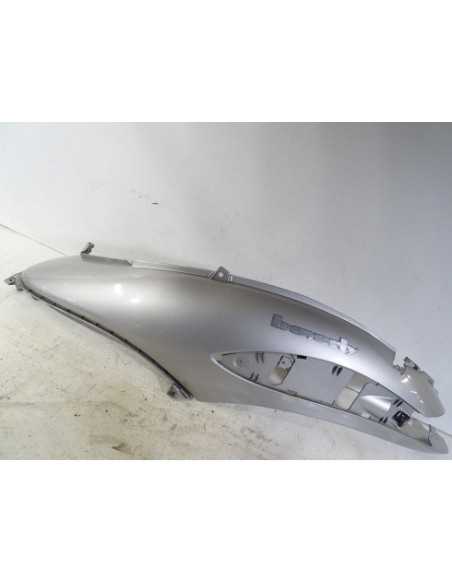 Flanc de selle gauche PIAGGIO BEVERLY 125 - 2003
