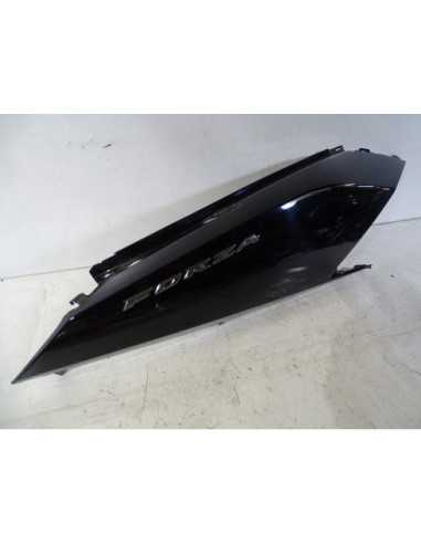 Flanc de selle droit HONDA FORZA 125 - 2015-2017 - 83500-K40-F000 - Occasion