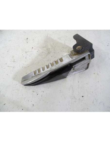 Repose-pied droit SYM SV 125 - 2006