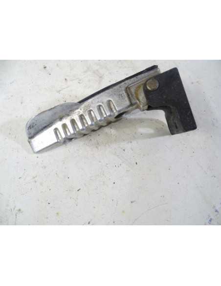 Repose-pied gauche SYM SV 125 - 2006 - Occasion