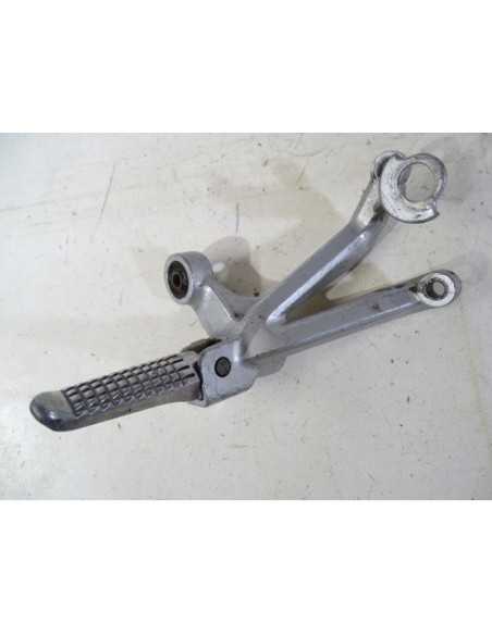 Platine repose-pied arrière droit SUZUKI GSXR SRAD 750 - 1996