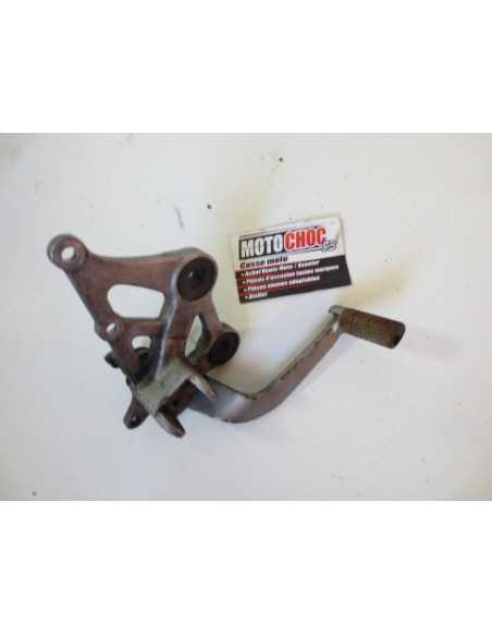 Platine repose-pied avant droit droit HONDA CBR 1000 SC25 - 1992