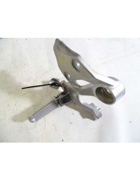 Platine repose-pied avant droit YAMAHA MT09 900 - 2014-2017 - 1RC3