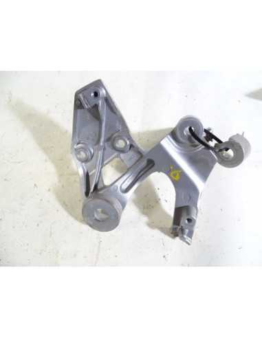 Platine repose-pied avant droit YAMAHA MT09 900 - 2014-2017 - 1RC3