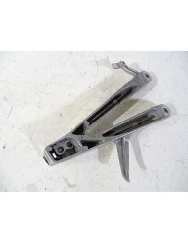 Platine repose-pied arrière droit HONDA CBR RR 1000 - 2005 - MEL-R - Occasion