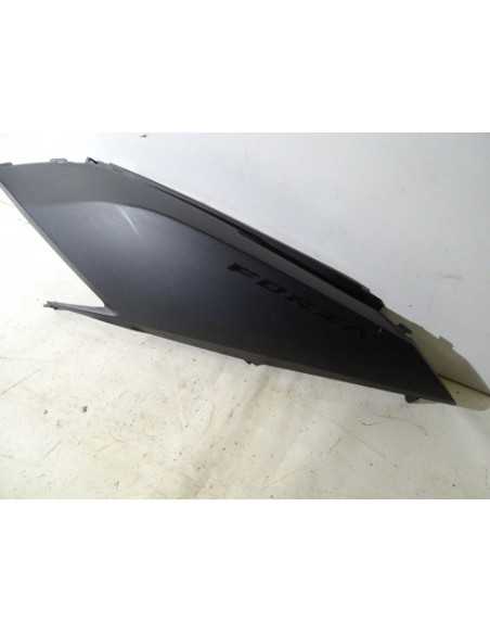 Flanc de selle gauche HONDA FORZA 125 - 2015-2017 - 83600-K40-F000 - Occasion - très bon état