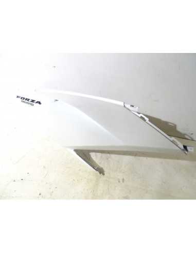 Flanc de selle droit HONDA FORZA 125 - 2015-2017 - 83500-K40-F000 - Occasion