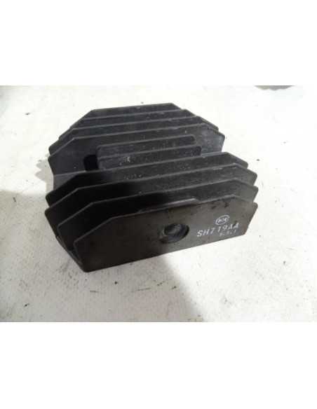 Régulateur YAMAHA FZ6 600 - 2004-2009 - SH719AA