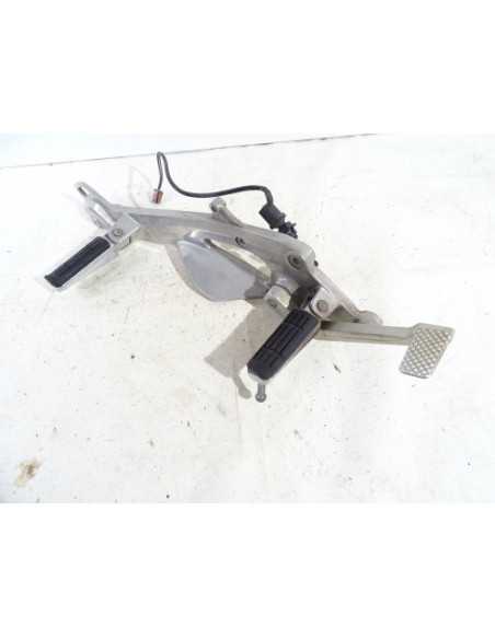 Platine repose-pied droit YAMAHA TDM 900 - 2002-2010 - 5PS-3