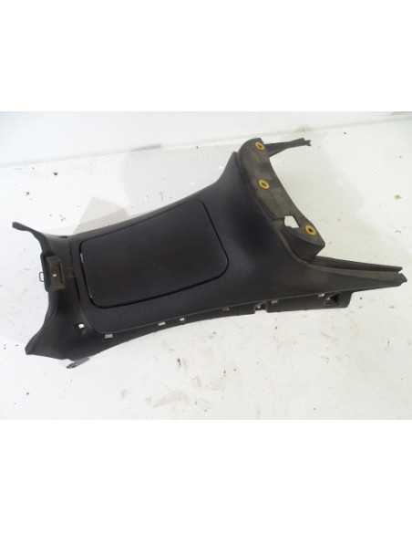 Cache central PIAGGIO MP3 400 - 2015 - PIAGGIO 623189000C - État neuf