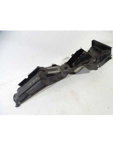 Passage de roue SUZUKI GSR 600 - 2006-2011 - 32920-44G10-00