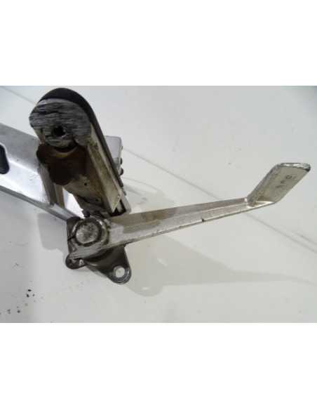 Platine repose-pied droit YAMAHA FJR 1300 - 2008 - 3P6