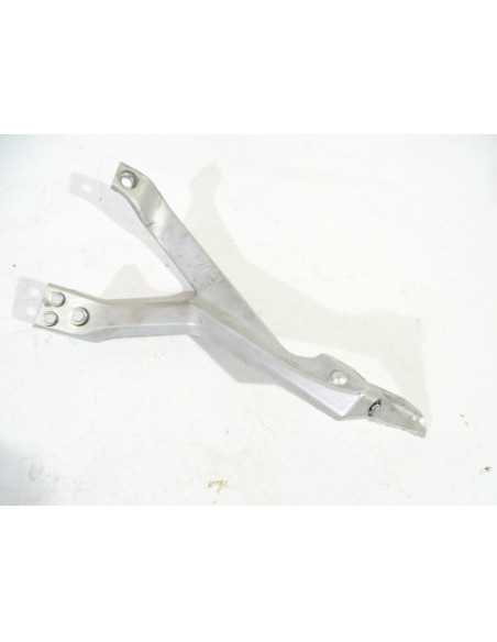 Platine repose-pied arrière gauche DUCATI PANIGALE 1199 - DUCATI 82431881A - Occasion - très bon état