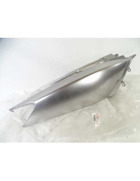 Flanc de selle droit YAMAHA T-MAX 500 - 2001-2007 - 5GJ-28321-00-P1