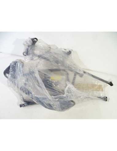 Support KAWASAKI VERSYS 650 - 2010-2014 - GIVI PNR.017BRU - État neuf