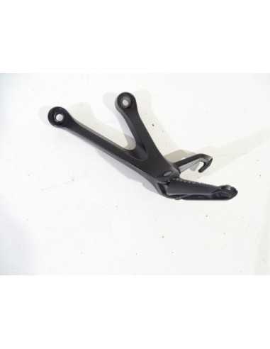 Platine repose-pied arrière gauche SUZUKI GSXR 1000 - 2018 - 17K - Occasion