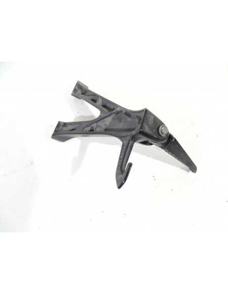 Platine repose-pied arrière gauche SUZUKI GSXR 1000 - 2018 - 17K - Occasion