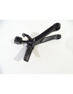 Platine repose-pied arrière droit SUZUKI GSXR 1000 - 2018 - 17K