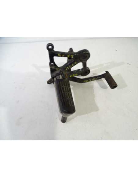 Platine repose-pied avant droit HONDA CBR 1000 SC21 - 1989