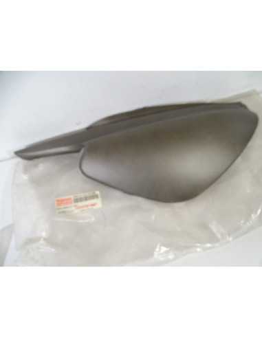 Flanc de selle droit MBK BOOSTER 50 - 1997 - 4SB-F1731-00-P8 - État neuf