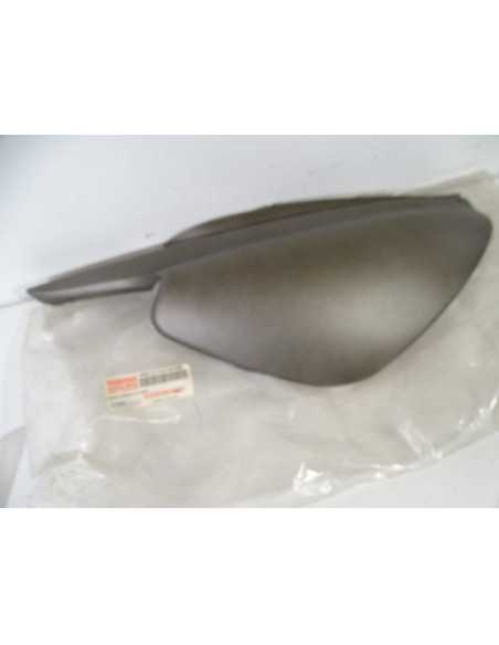 Flanc de selle droit MBK BOOSTER 50 - 1997 - 4SB-F1731-00-P8 - État neuf