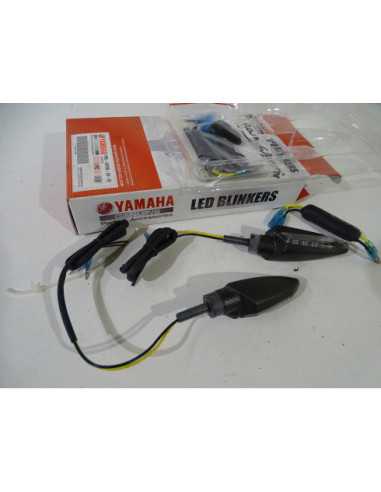 Clignotant YAMAHA SUPER TENERE 1200 - 2019 - YME-H0789-20-10 - État neuf