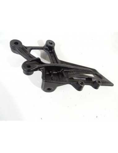 Platine repose-pied avant droit KTM SUPER DUKE 1290 - 2016-2017 - KTM 61303039100 - Occasion