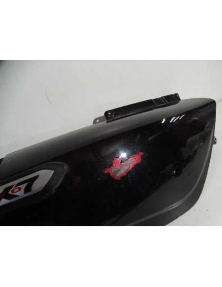 Flanc de selle droit PIAGGIO X7 300 - 2008-2012 - PIAGGIO 653816 - Occasion